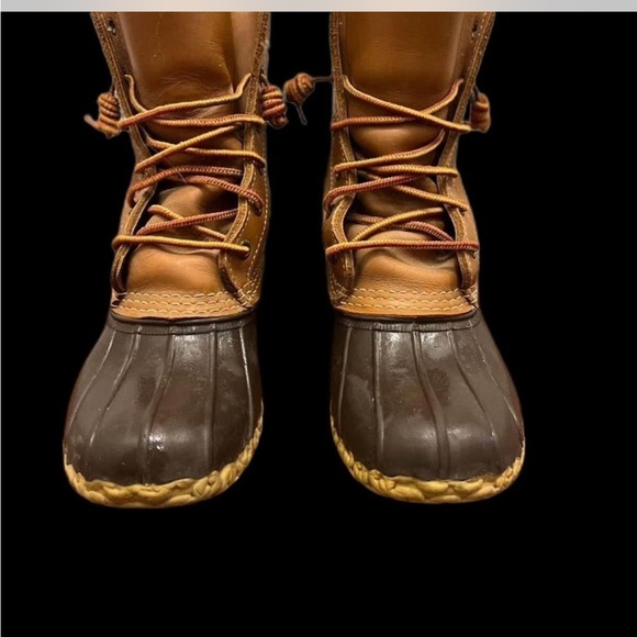 L.L. Bean Brown Duck Boots-women size 7 narrow - Picture 2 of 11